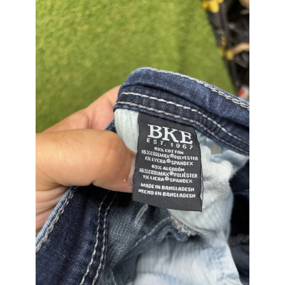 BKE Jeans Mens 34x30 Tyler Straight Dark Wash Buckle Stretch Denim Y2K Workwear
